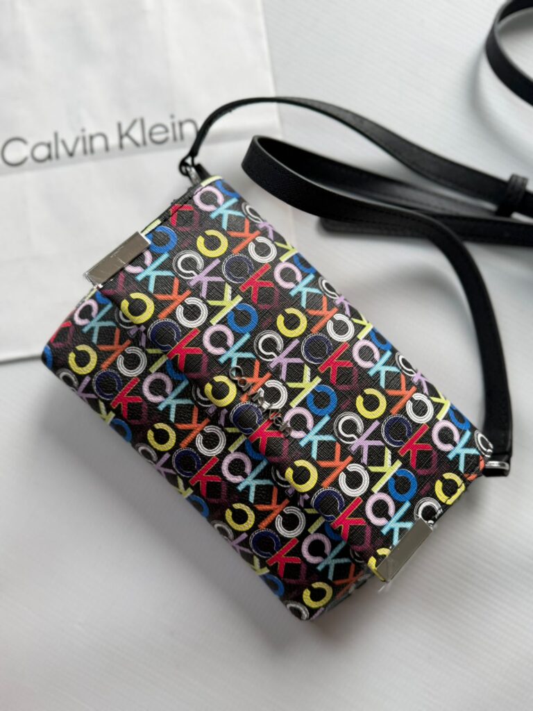 Morral negro Calvin Klein- CK2345